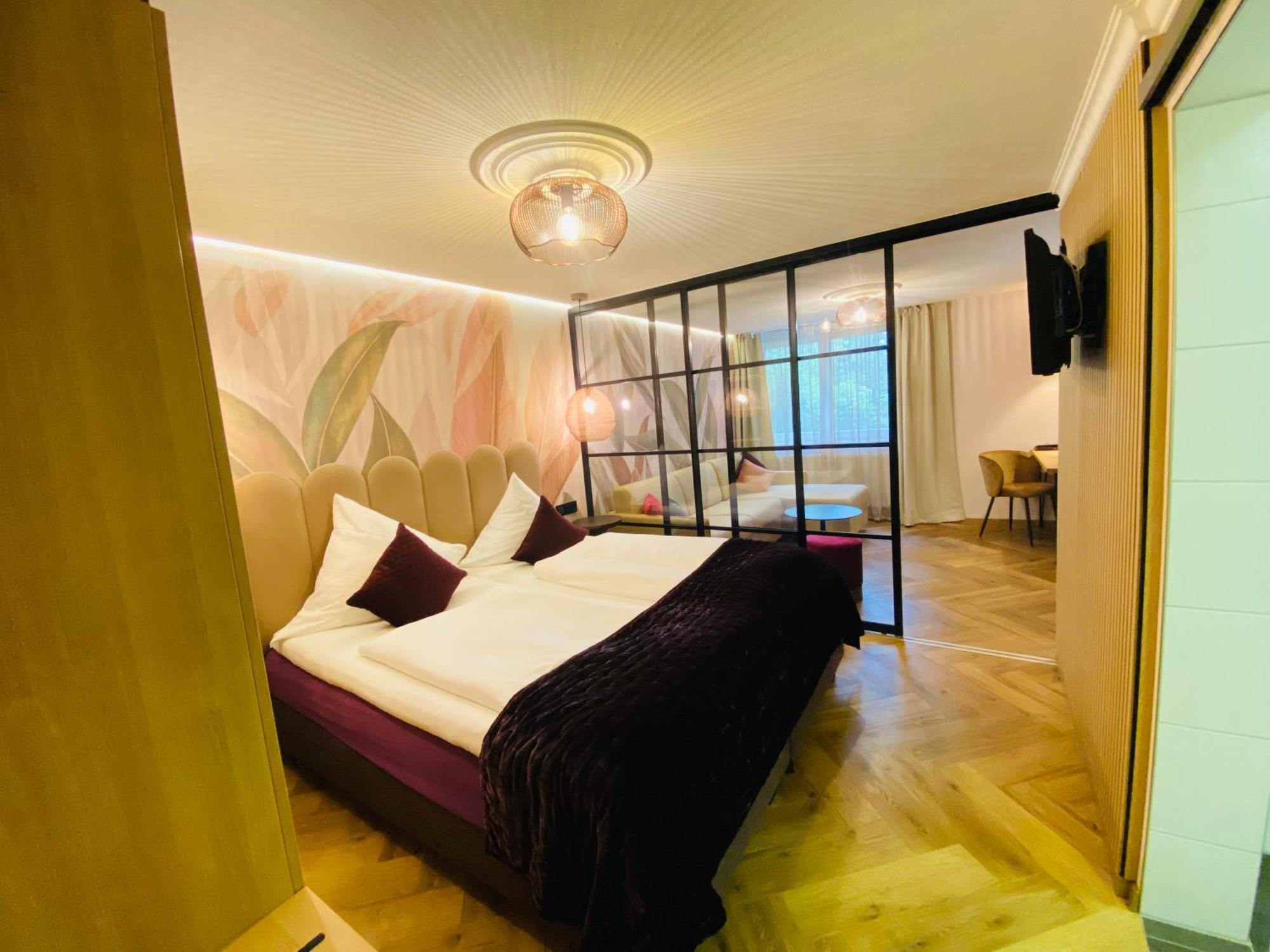 Boutique - Hotel Zum Schloss 阿姆特采尔 外观 照片