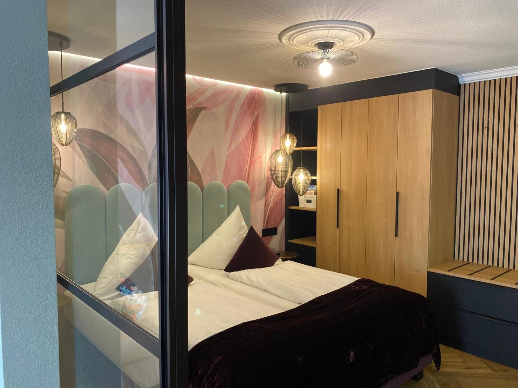 Boutique - Hotel Zum Schloss 阿姆特采尔 外观 照片