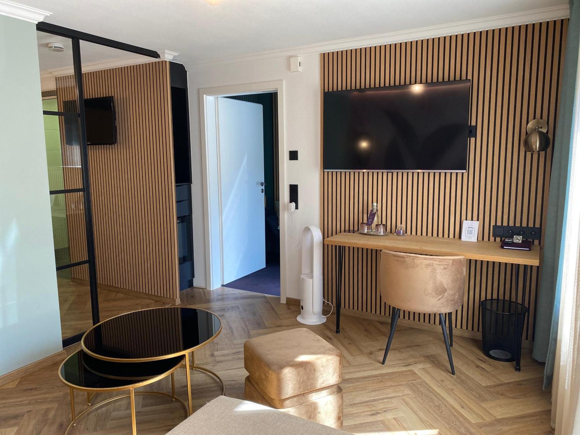 Boutique - Hotel Zum Schloss 阿姆特采尔 外观 照片